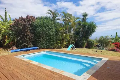 Image de Villa avec piscine à Saint-Paul.