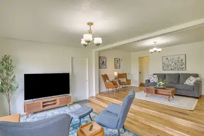 Image de Walk to Downtown: Brigham City Family Home