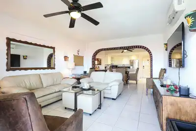 Image de Enjoy Your Vacation In This Beautiful Condominium!