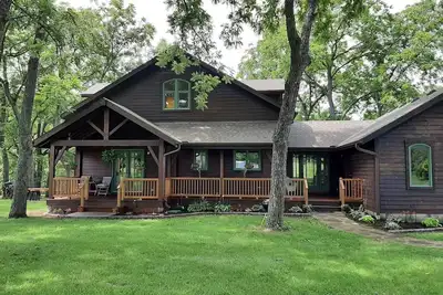 Image de Creekside ~ Lower Level\/Separate Entrance, Peaceful Retreat, Trails & Fire Pit