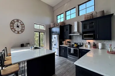 Modern, Spacious Loft in Douglas with Free Parking! \n\n