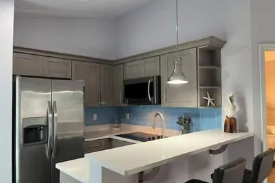 Image de Adorable 1 bed/bath just 1 mile to the beach.