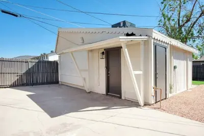 Comfortable Phoenix Casita