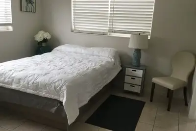 Image de Cozy1 bedroom condo in beautiful Pompano Beach w/Ac & community swimming pool.