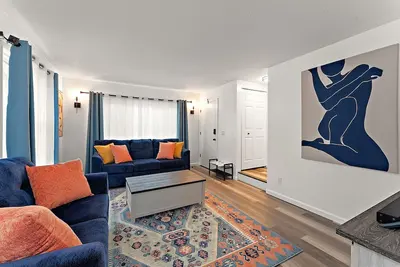Image de Beautiful 2 bedroom duplex near Downtown Saint Paul