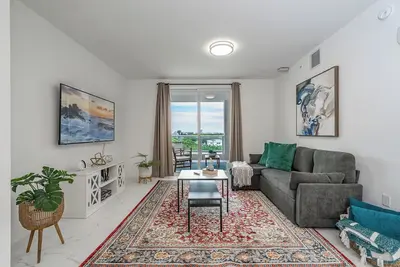 Image de Charming 2-bedroom apartment with Ac, fitness room in Hollywood