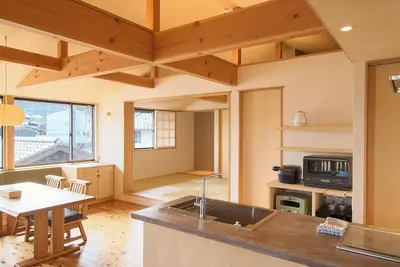 Image de Limited to one group per day Relax in a Japanesestyle room with tatami mats and the scent of wood / Awaji HyĹŤgo