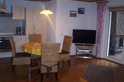 Image de Appartement \"Blumenstein\" avec vue sur les montagnes, terrasse privée et Wi-Fi