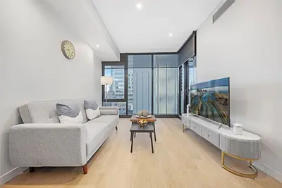 Image de Cbd Center Gem | Modern 1-Bedroom Apt
