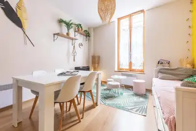 Image de Immeuble Central - 24 Couchages Marmontel-Clermont