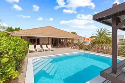 Image de Villa with private pool and tropical garden