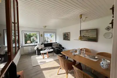 Image de A small, charming mini house is located in Westerland, just 100 meters from the sea.