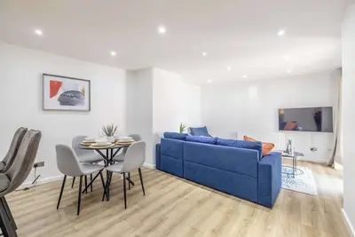 Image de Chic 2-Bedroom Apartment in Windsor