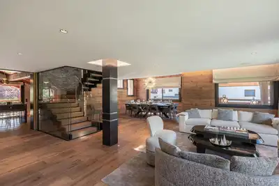 Image de Chalet de Luxe avec Piscine, Sauna, Salle de Sport et Cinéma