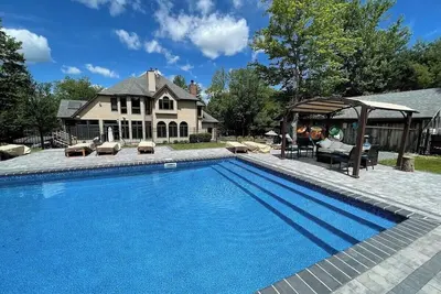 Image de Hudson Valley Luxury | Pool, Theater, Sleeps 28
