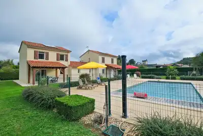 Image de Maison de vacances 'L'Ajuda Avec Piscine Et Clim' avec piscine partagée, Wi-Fi et climatisation