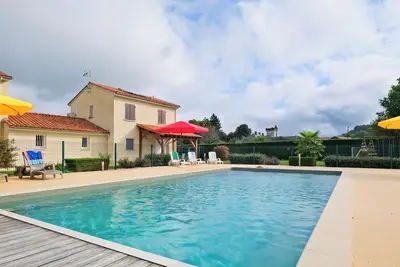 Image de Maison de vacances 'Le Perchoir Avec Piscine Et Clim' avec piscine partagée, Wi-Fi et climatisation