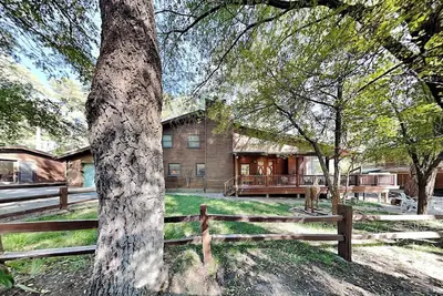 Image de Blue Duck Lodge | Pet-Friendly, Fun Amenities