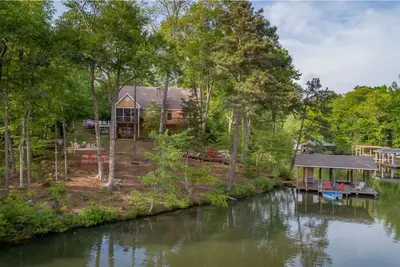 Image de Best of Both Worlds at Lake Gaston
