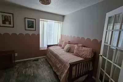 Image de 5-bedroom 3 bath house 1/2 acre in Cedar City with WiFi, sleeps 14 pet friendly