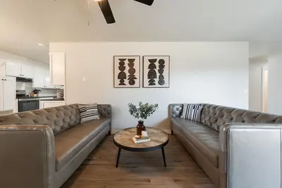 Image de Village Luxe 5br plus Bunk Room Sleeps 14