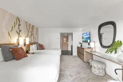 Image de Modern Hotel Near Ala Moana, Balcony, Pool, Gym