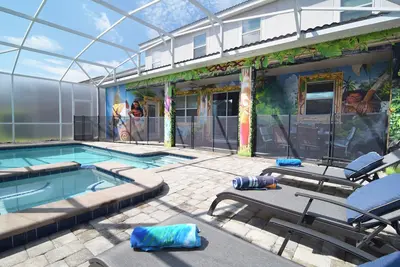 Image de Champions Gate 6 Bed Themed Pool Home, Games Room + Arcade, Disney 10 Miles!