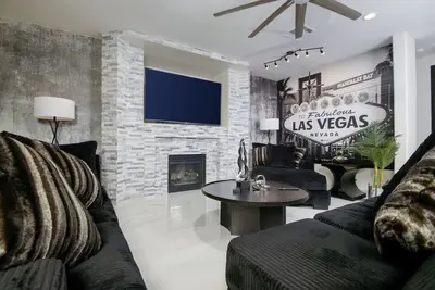 Image de Epic 7br 5. 5ba themed Villa - Experience the Vegas Royale 14 min to strip