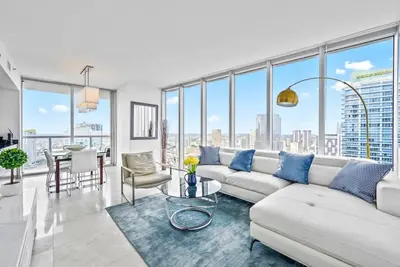 Image de Icon 4404 · High floor Unit at Icon W