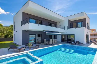 Image de Superbe maison à Crikvenica avec sauna