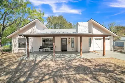 Image de Austin Hillside Getaway 3br: Pool +Deck & Jacuzzi