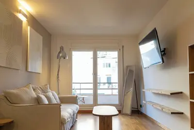 Image de Cozy Apt. in Residential Center by Maison Piñata