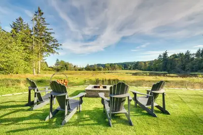 Image de Washington Gem on 8. 5 Acres: Clamming Nearby!