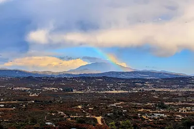 Image de Mountain-Top Retreat: 2-Bedroom Getaway on 5 Serene Acres of Native Wilderness