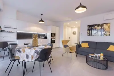 Image de Arm2 - 3 Pièces centre ville, proche Croisette