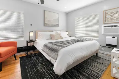 Image de 4 Br Apt in Wheat Ridge! Rooftop Deck