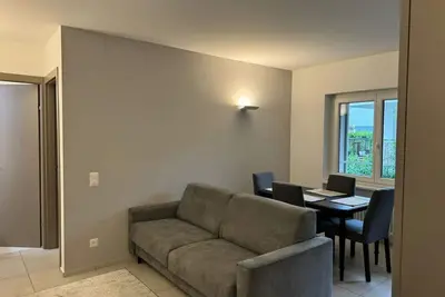 Appartement confortable de deux pièces à proximité du centre (Urban 2)