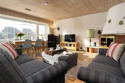 Image de A vacation apartment ideal for relaxing and unwinding.