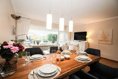 Image de Sylt is a valuable habitat and a soothing vacation spot, a paradisiacal realm of peace and tranquillity.