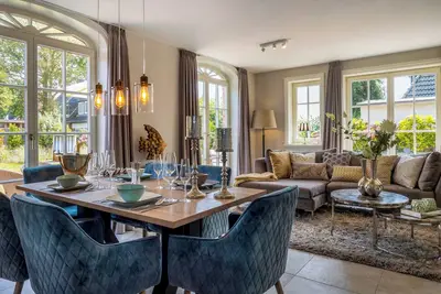 Image de Sylt is a valuable habitat and a soothing vacation spot, a paradisiacal realm of peace and tranquillity.