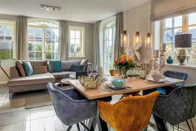 Image de Sylt is a valuable habitat and a soothing vacation spot, a paradisiacal realm of peace and tranquillity.