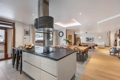 Image de Loft spacieux avec spa, piscine, salle de sport et parking