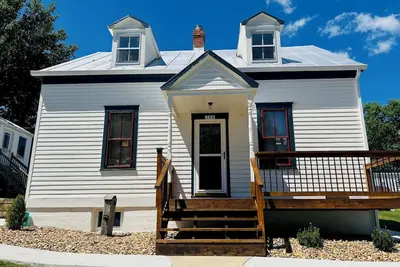 Image de Farmhouse on 6th St