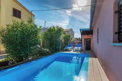 Image de Nicely decorated holiday house Katarina by the sea