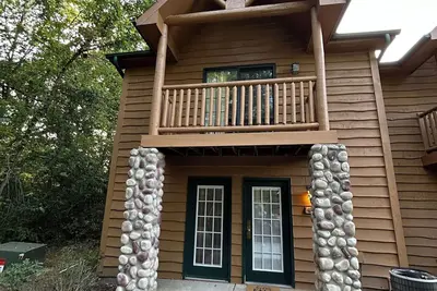 Image de Cozy 2-bedroom cabin steps away from starved rock state park