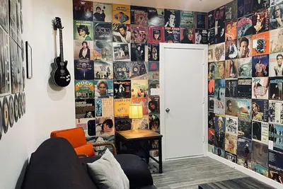 Image de Lakeside Vinyls & Vibes