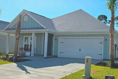 Image de Salty Dog--New 4br/2ba, Golf Cart, Access to Pool/ Beach in Windmark, Dogs Ok!