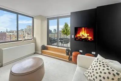Image de Nyc Penthouse 2 min from Central Park w\/ Balcony