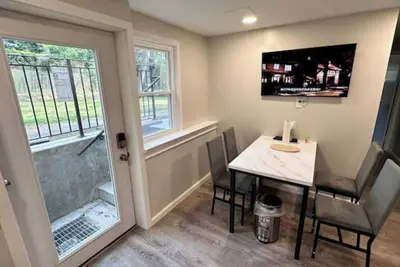 Image de 2 Bd 2 Ba Unit laundry &kitchen