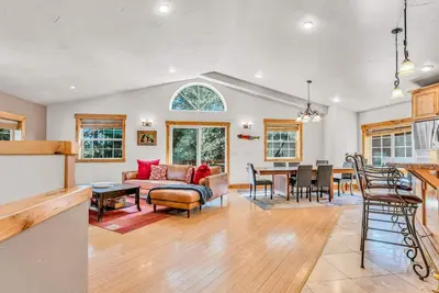 Image de Tahoe Vacation Rental Near Northstar & Kings Beach